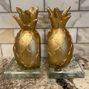 Set of Elegant Pineapple Bookends with Glass bases, crackle finish